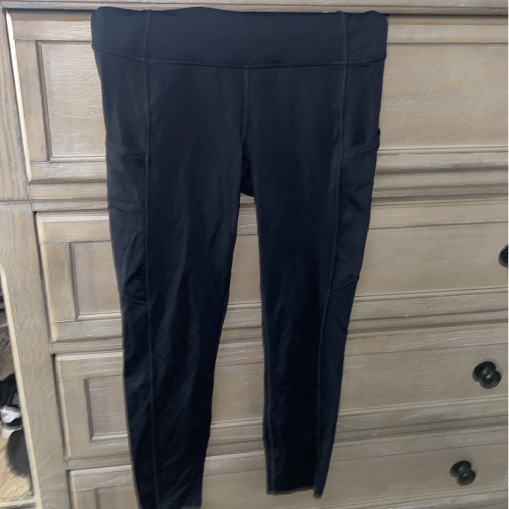 Black lululemon leggings with pockets 7/8 length on me